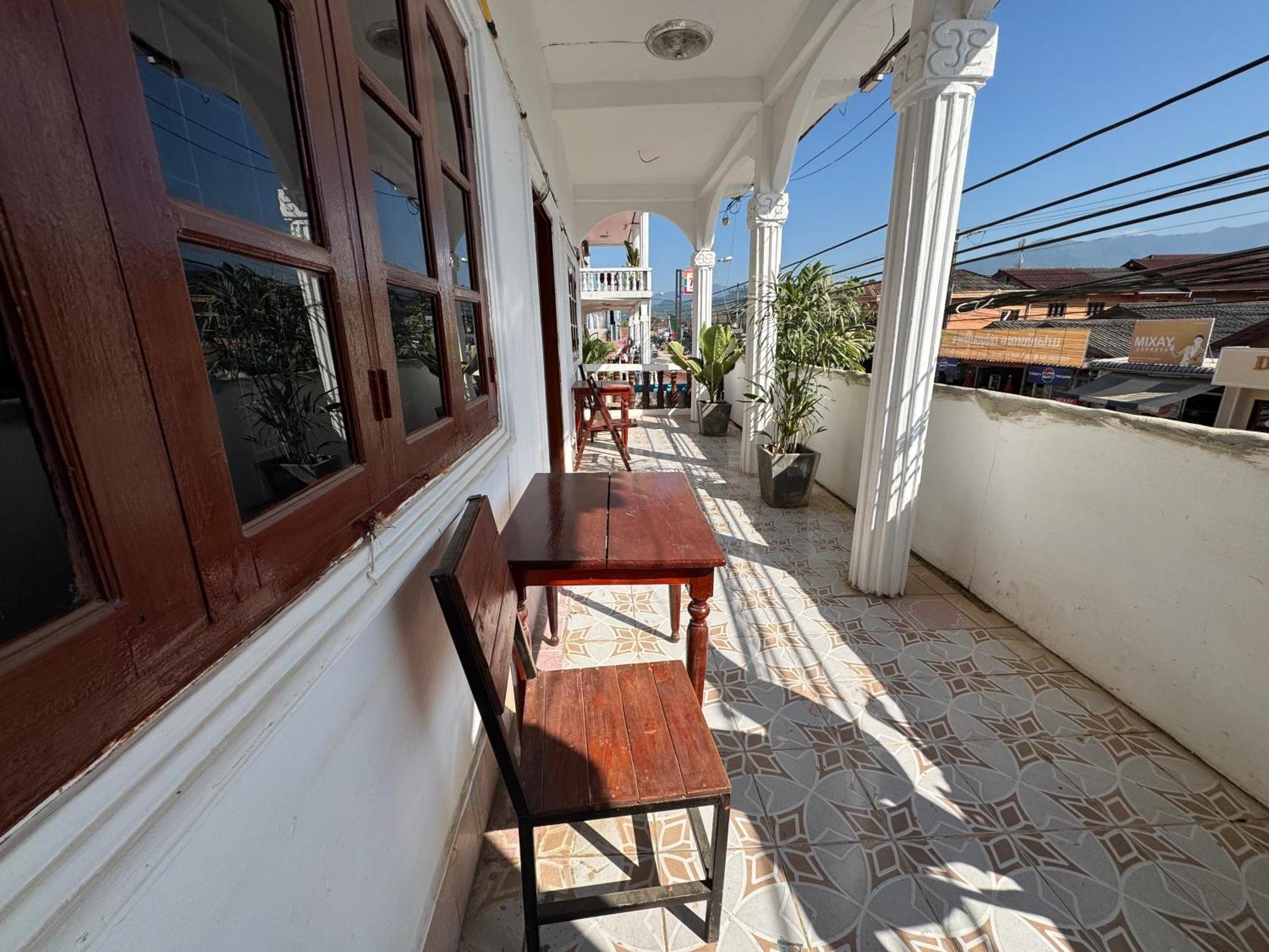 Vang Vieng Green Hotel מראה חיצוני תמונה