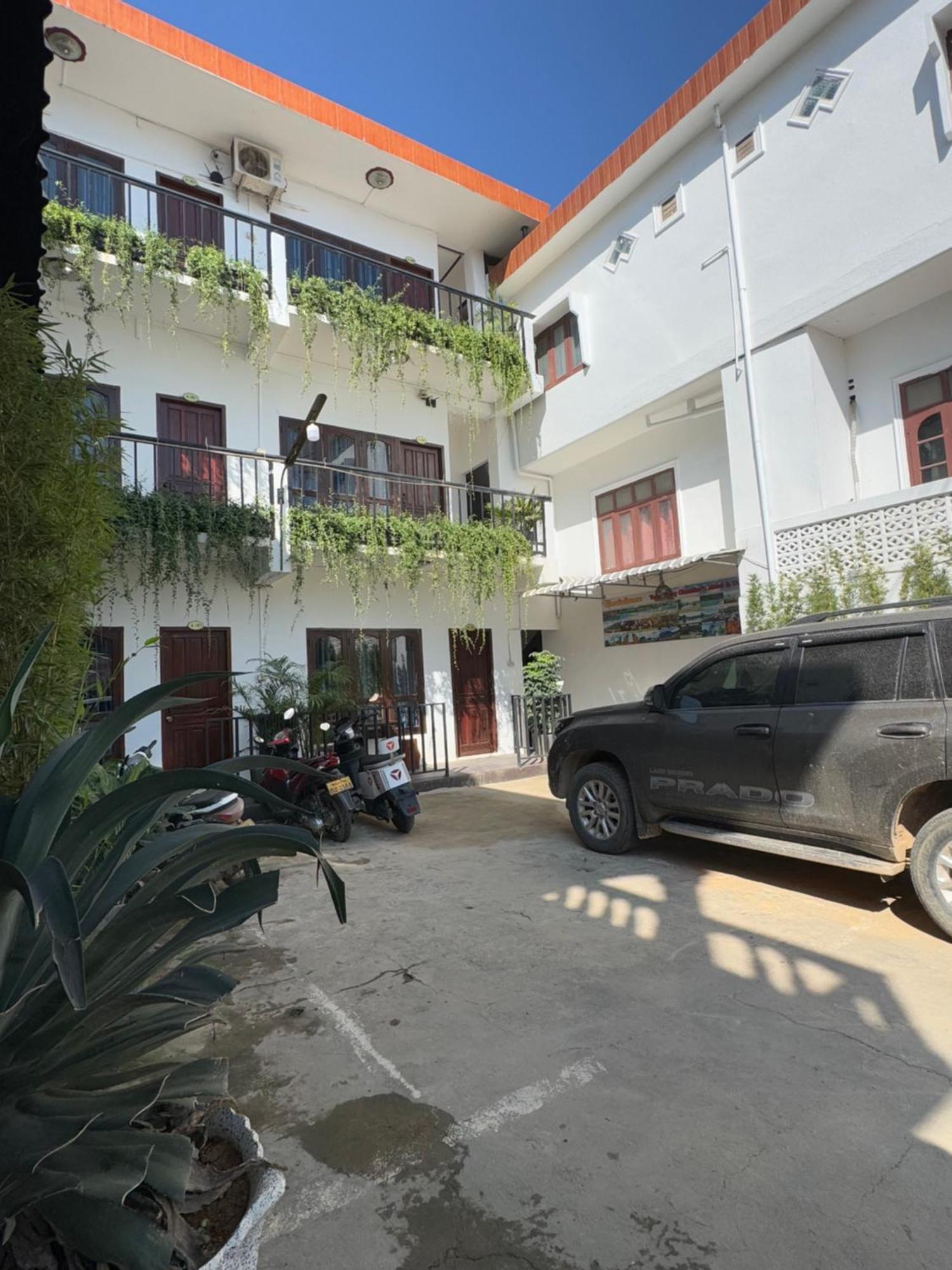 Vang Vieng Green Hotel מראה חיצוני תמונה